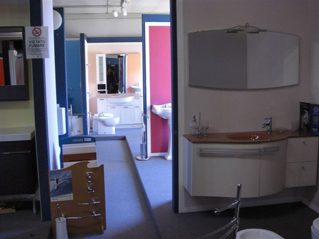 aqua.com pistoia - delo showroom - foto03