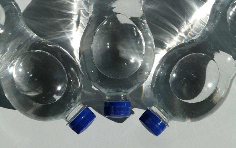 delo blogpost – bere acqua rubinetto – bottiglie plastica delo blogpost - bere acqua rubinetto - bottiglie plastica