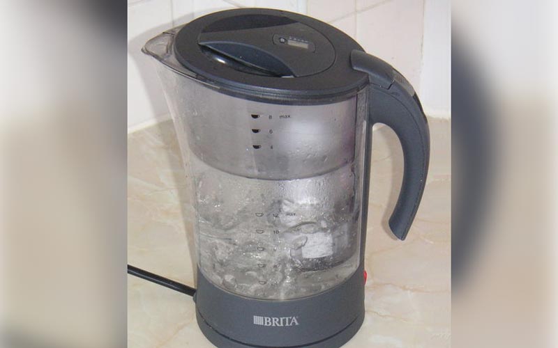 delo blogpost – bere acqua rubinetto – caraffa-filtrante delo blogpost - bere acqua rubinetto - caraffa-filtrante