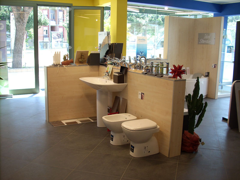 di monte design lanciano delo showroom foto02