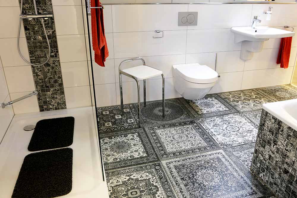 pulire le fughe delle piastrelle - bagno retro - delo magazine