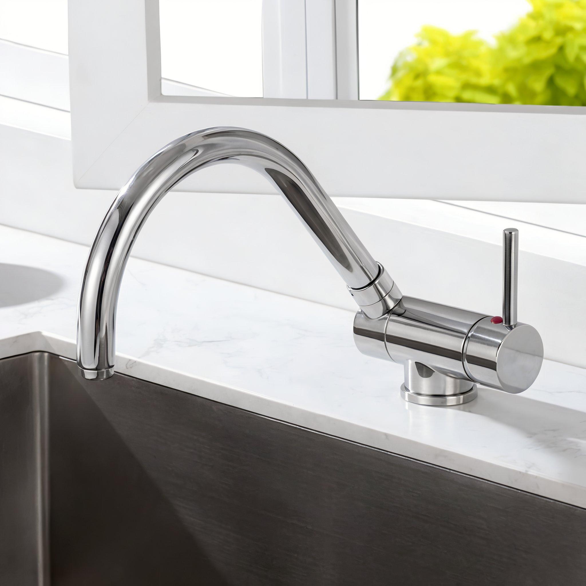 Delo blogpost - scegliere il rubinetto cucina - miscelatore reclinabile sottofinestra